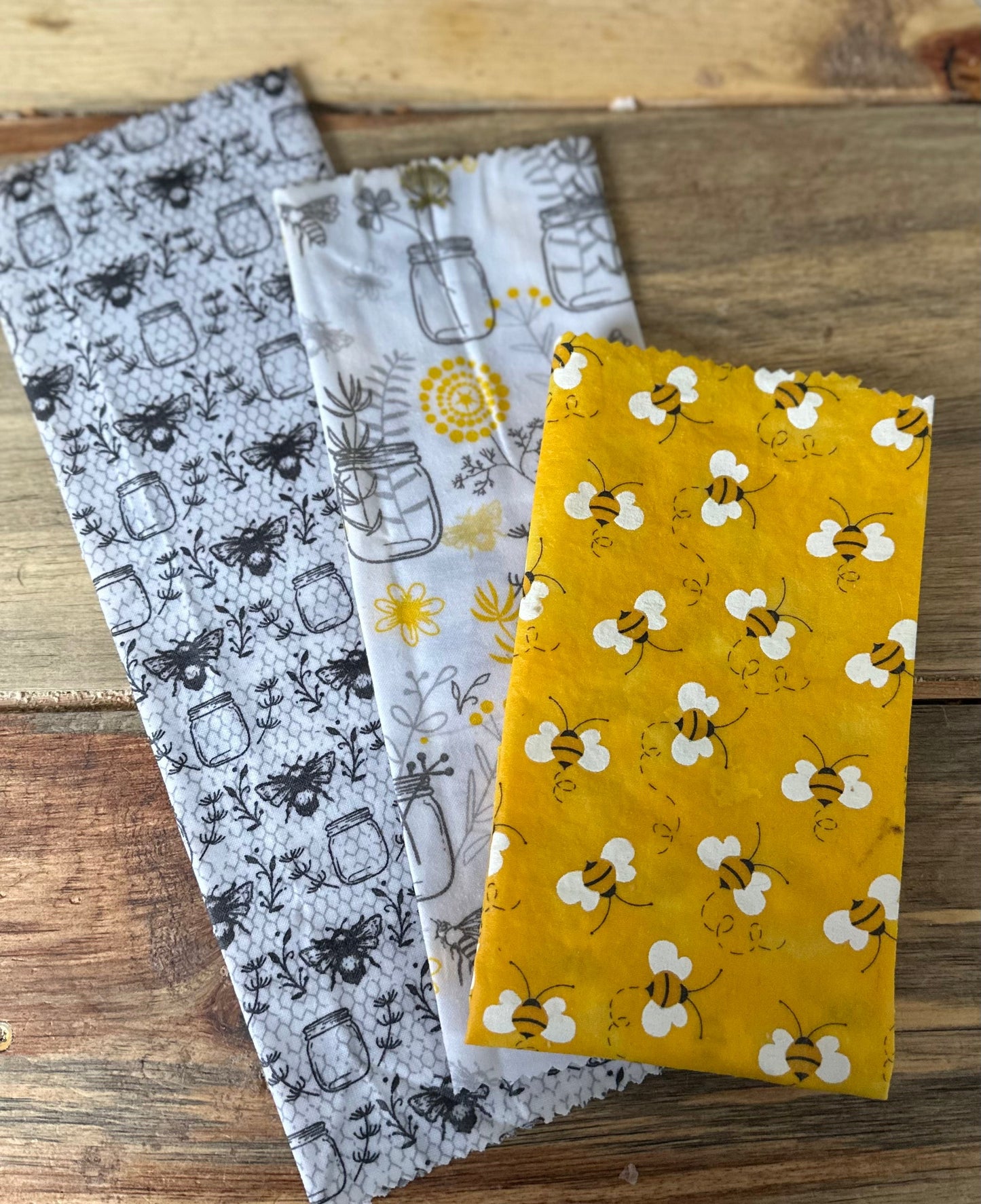 Set of 3 Bee Pattern Bees Wax Wraps