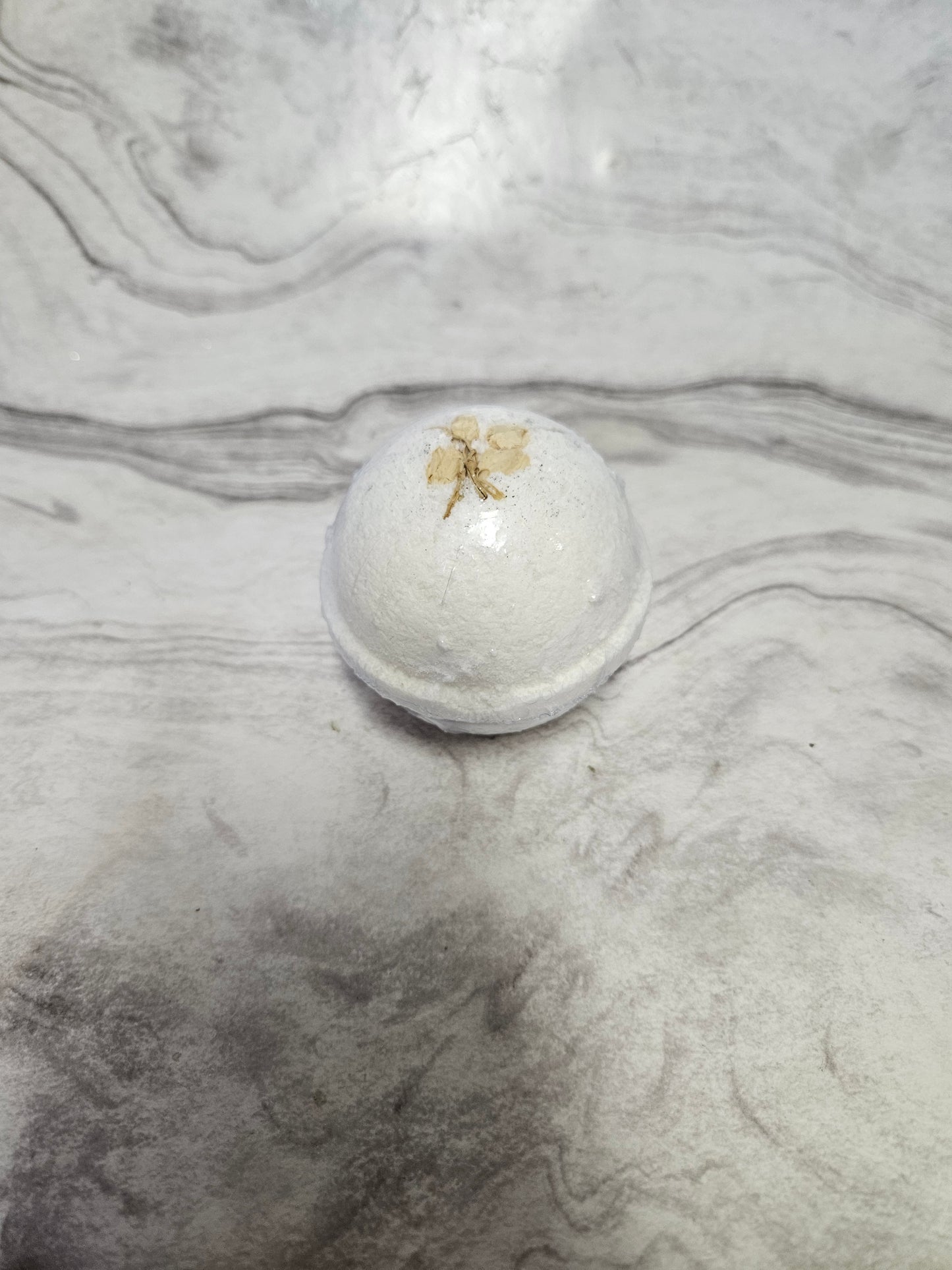 Summer bath bomb